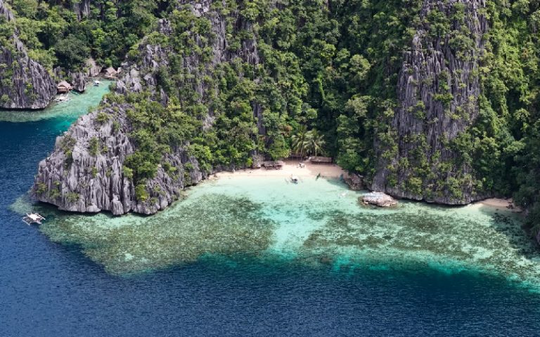Island Hopping Coron