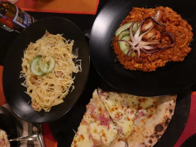 Types of food at the best restaurants in coron