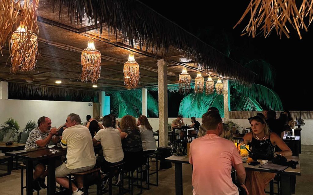 Group Dining in Coron