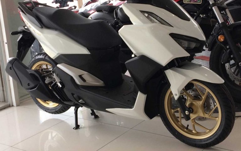 Honda Click Rental Coron